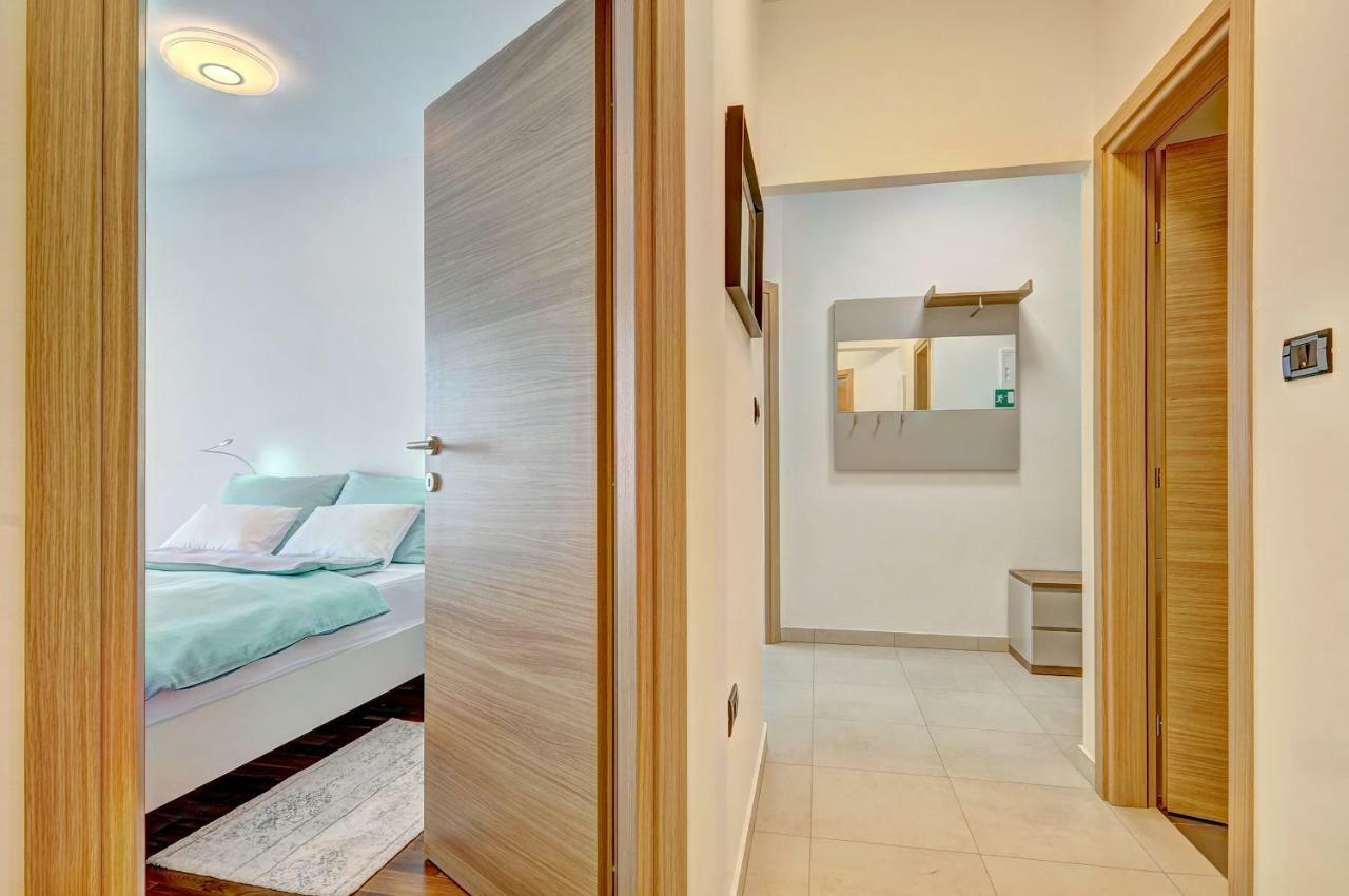 Pr Apartment Fažana Kültér fotó